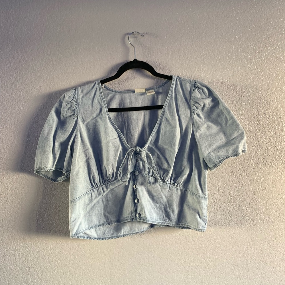 Light Blue Levi’s Denim Top